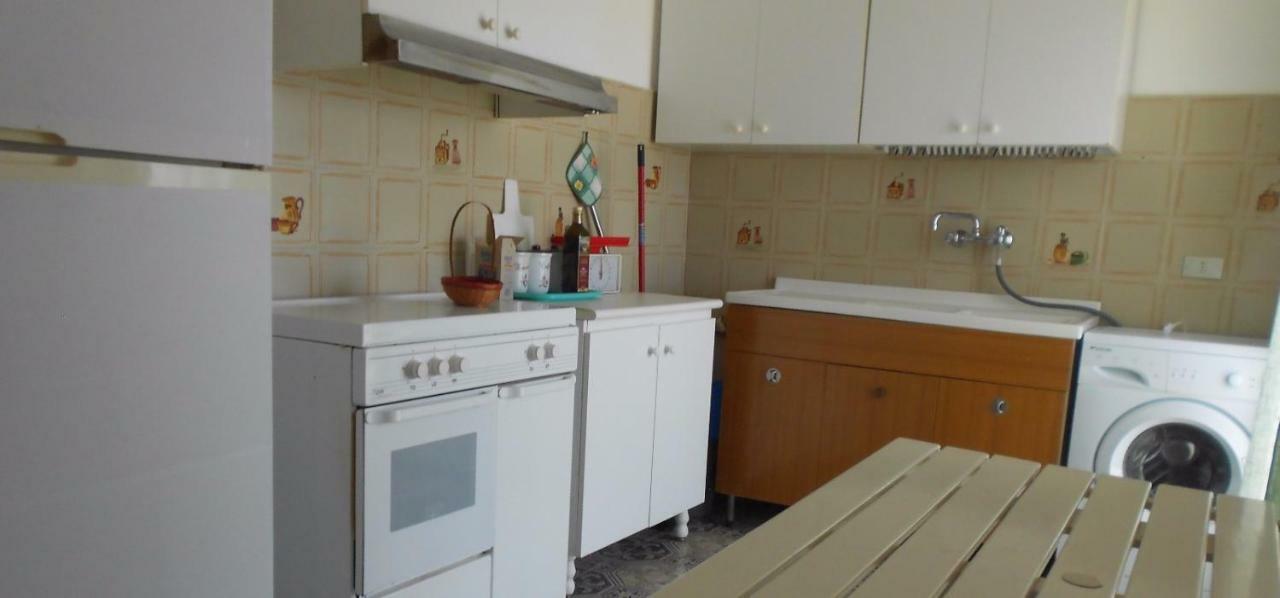 Yellow House Apartment Trappeto  Luaran gambar